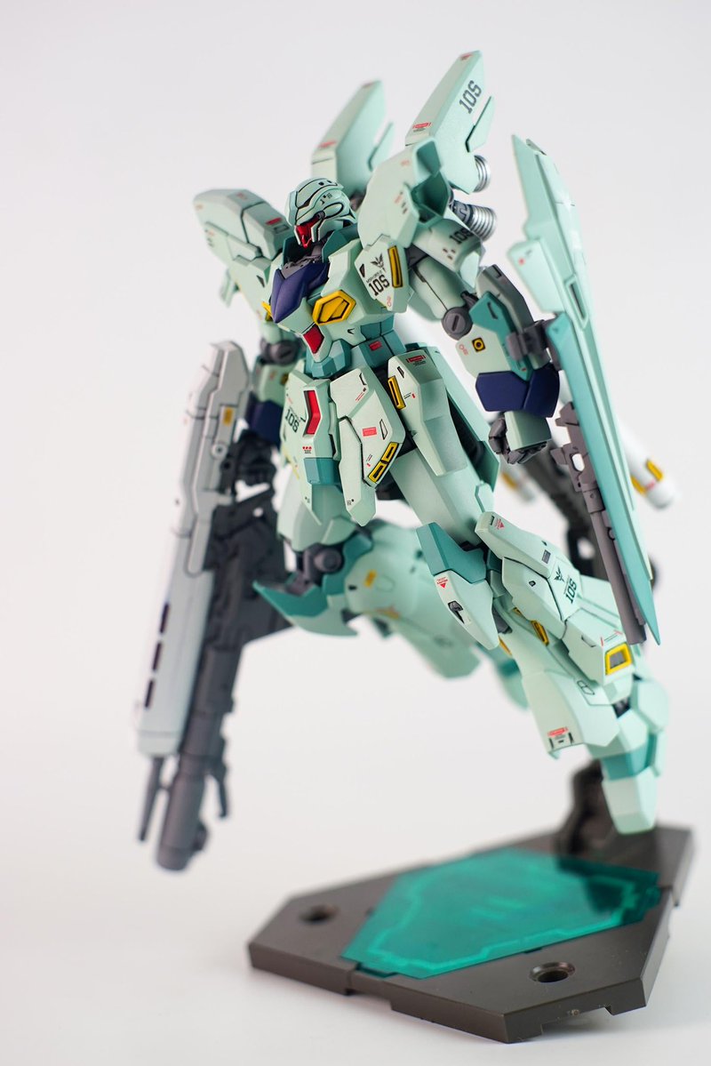 GundamBro's tweet image. Custom Painted HG Sinanju Stein (Jedanju).

By Rovichi on Reddit.

#Gundam #Gunpla