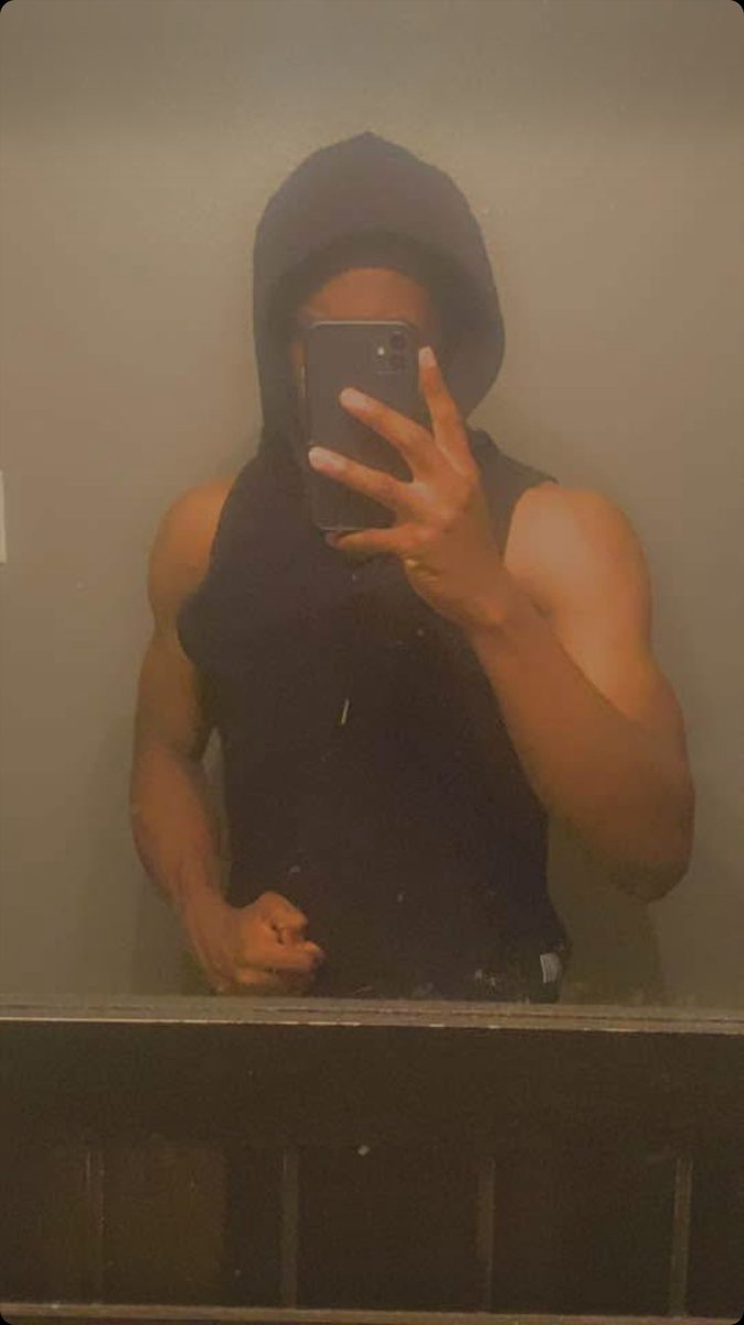 lleeasphodel96's tweet image. Another throwback pic from 2023… 

#throwback #ThrowbackSaturday  #selfie