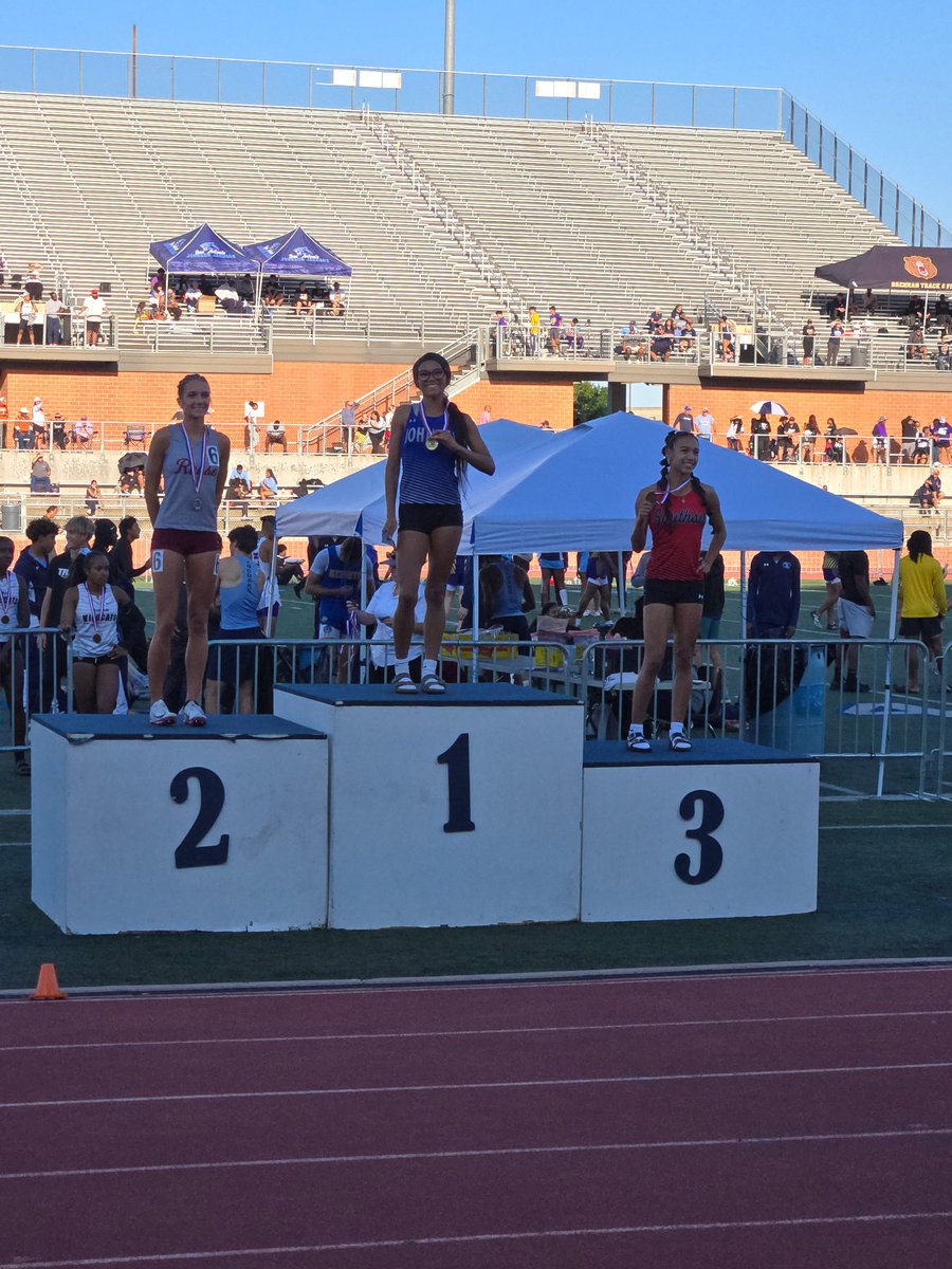 John_JayTrack's tweet photo. Congratulations to Duprasia Beets for winning the 400m Dash with a new personal best and school record of 54.8!! 🏆
@NISDJay @coachtaylorOG @DuprasiaBeets https://t.co/co724bX4fM