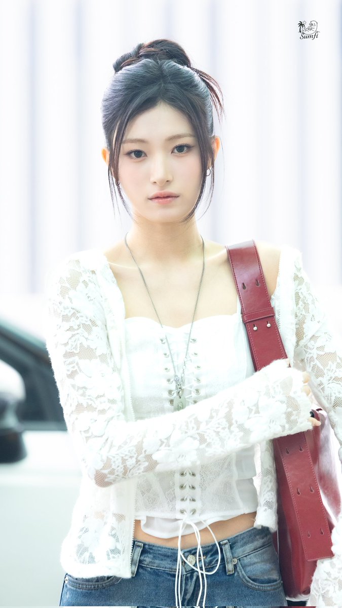 Sumfi_09's tweet image. 260502 출국 써머 HQ

보고싶어서 나도 울고 하늘도 울고 😭

#SUMMER #써머
#ODDYOUTH #오드유스