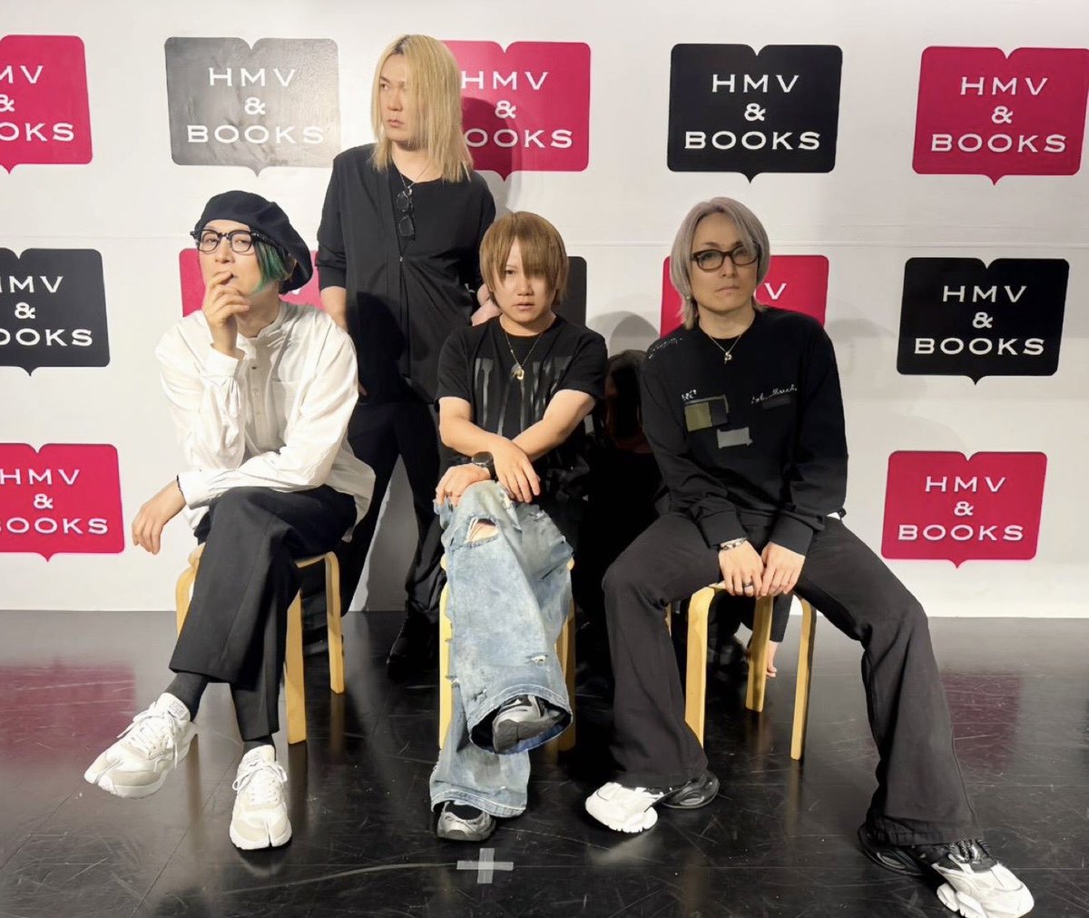 crownrecord's tweet image. 【#NIGHTMARE】
／
Thank you‼︎
＼

Single「Reach for」＆ 日本武道館Blu-rayリリースイベント at HMV&amp;amp;BOOKS HAKATA
Fin.

ご参加くださった皆様、ありがとうございました🙌🏻😎

___
Next Event ⇰
5/10(日)12:00- littleHEARTS.大阪店
▼詳細
crownrecord.co.jp/s/c01/artist/n…

#RUKAさんのかくれんぼ
