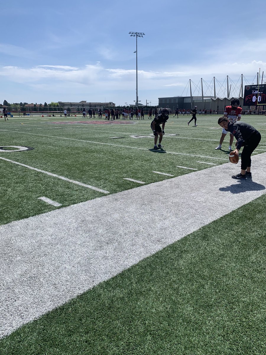 caleb_mills_14's tweet photo. Had a great time at Central Washington University junior day! It was great to meet the coaches, see the facilities, and watch the spring game. @CWUFB @CoachMullinCWU @StinnToWin @Coach_Power @CoachAnguayCWU 

@BatemanFootball @chatfootball @GRELITE7on7 https://t.co/IfqijfT4JY