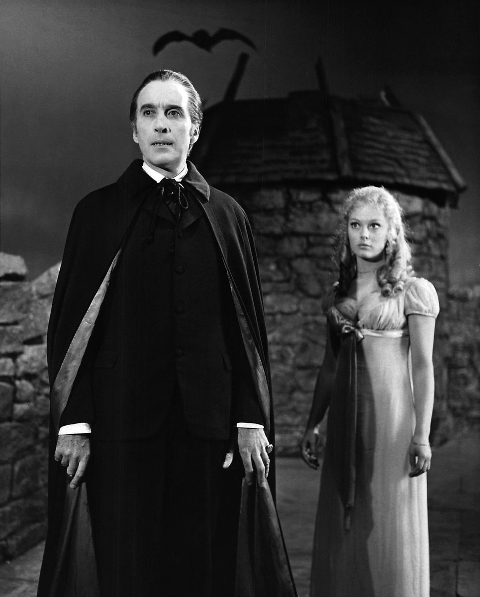 House of Dracula (☥𝐃𝐁) tweet media