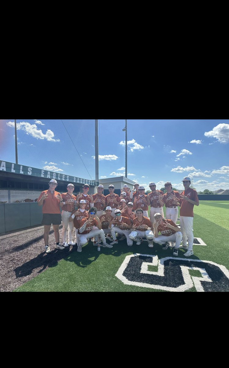 JaxSmileytx09's tweet photo. A great team win for round 1 of the playoffs! @ahsbaseball vs @DHS_Vikings 

@ahsbaseball @TeamHouBaseball @14KyleHardin @PG_Scouting @Texas_PG @zellisacc_zak @ColtChrestman https://t.co/cYxR0c42Lo
