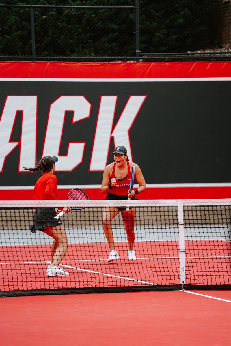 PackAthletics's tweet image. Winning scenes from tonights match with @PackWTennis! Onto the SWEET SIXTEEN 🔜