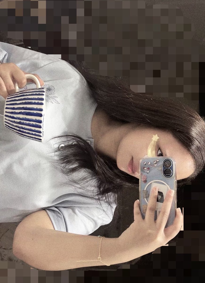 🦢 tweet media