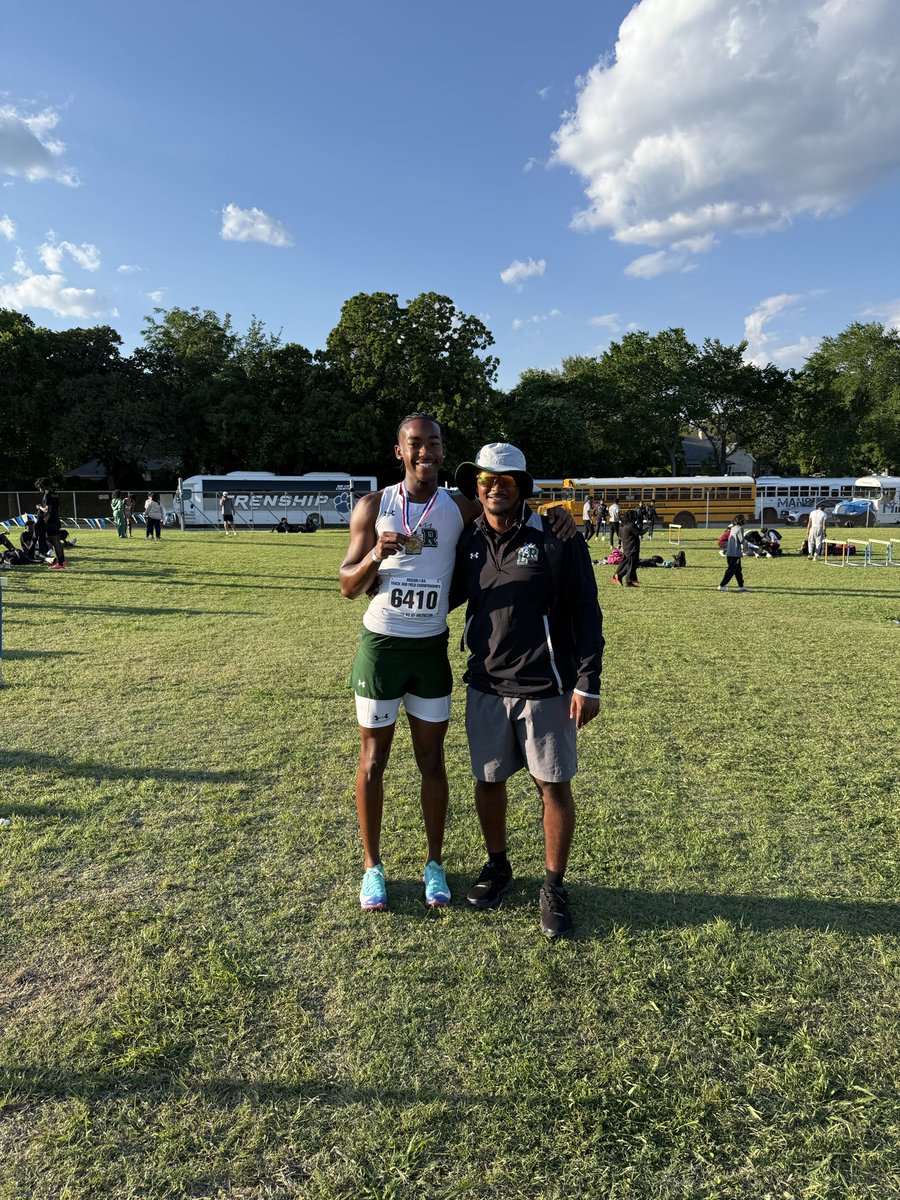 Lake Ridge Boys Track tweet media