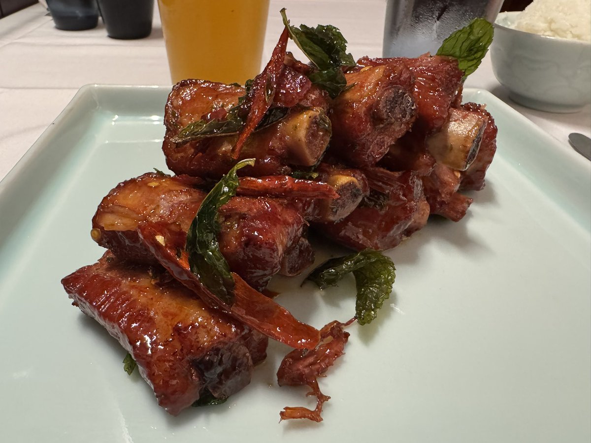 MappingThePath's tweet image. We’ve made it to Raleigh-Durham! We’re having dinner at G.58 (elevated Chinese: kung pao shrimp and spare ribs), Then we’ll drive to Wilson, NC, site of Game 1 tomorrow!
 
#SouthernRoadTrip #19ballparks22days #Travel #Foodie