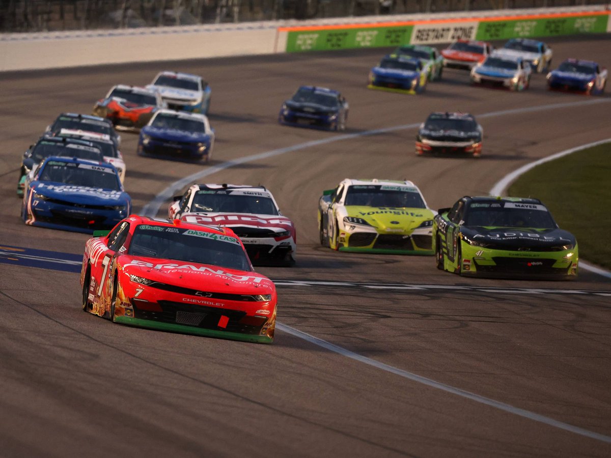 Opinions on NASCAR (William Richard) tweet media