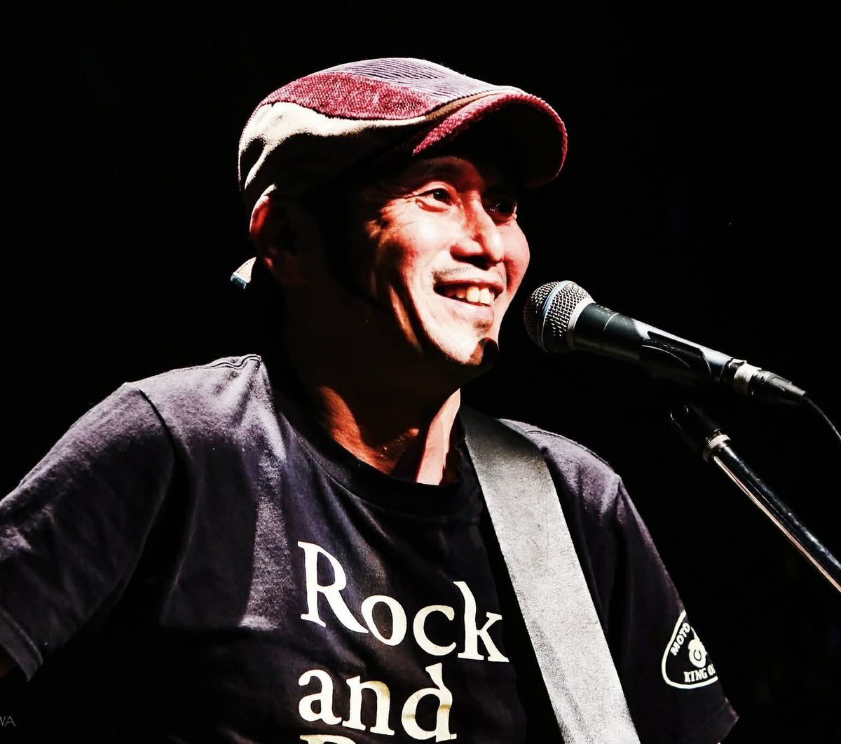 マスター木村ソロライブ情報

本日、5月3日（祝）16:20〜16:40
国立駅前の忌野忌ストリートライブに出演します。口琴アイドルの遠藤桃菜ちゃんと。お近くの方は是非！