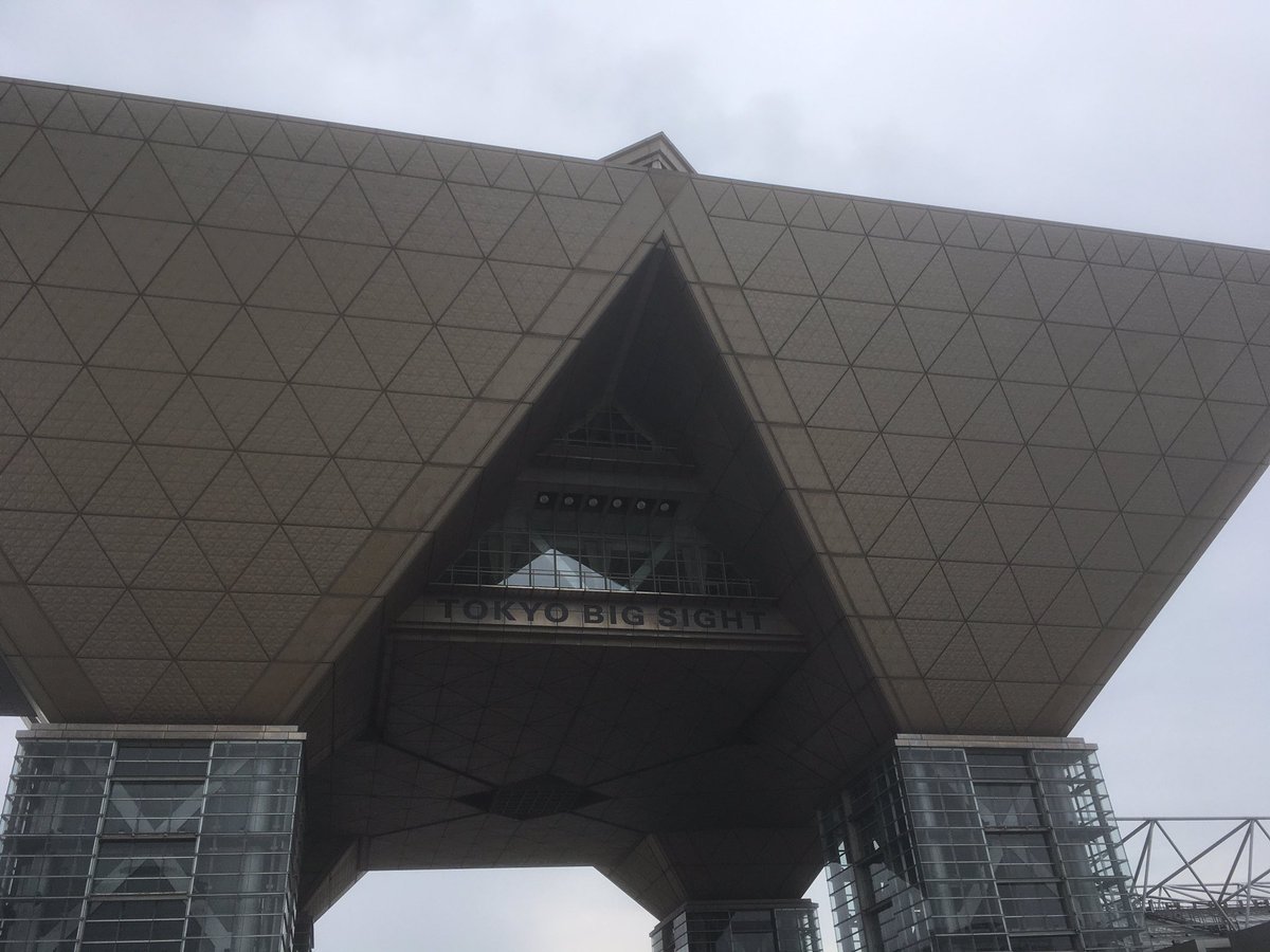 やたらう tweet media