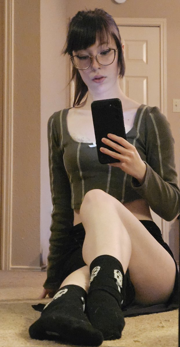 Goth Bunny tweet media