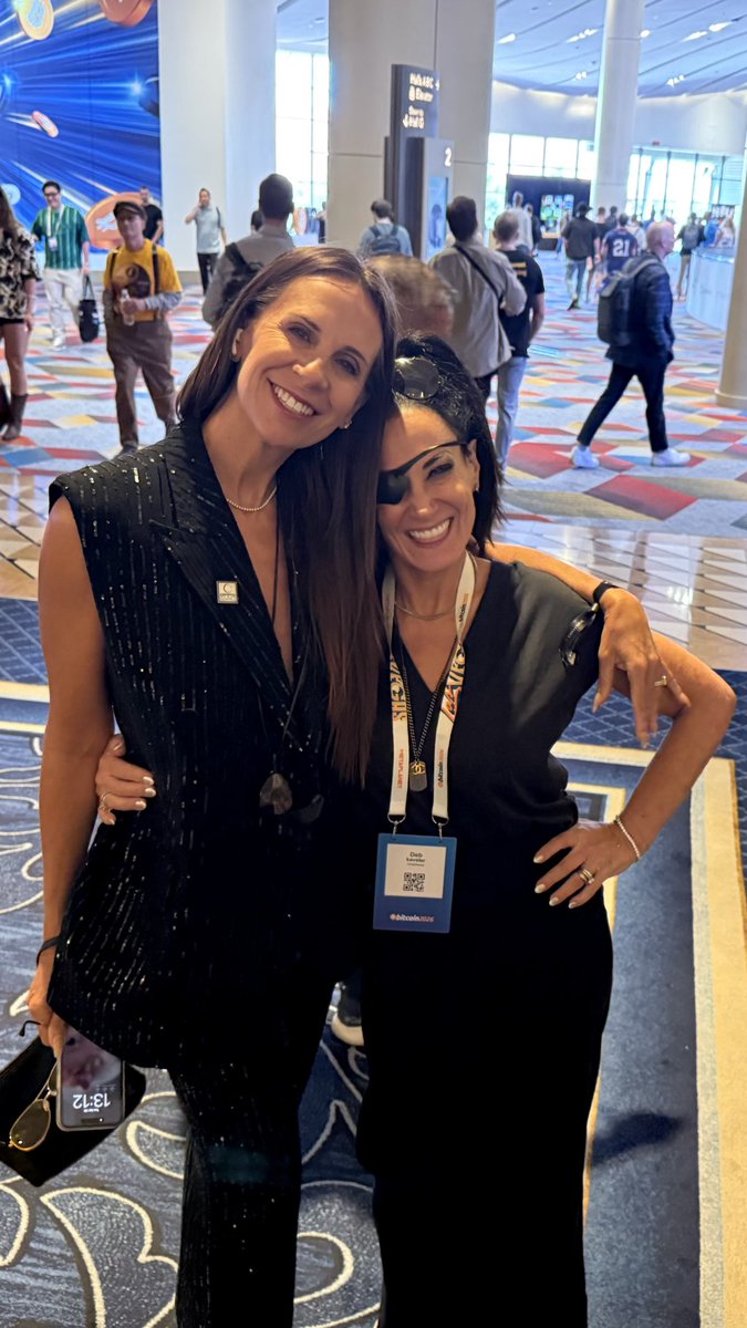 debkav's tweet photo. Where cyber vets show up, trust gets built.  
@crypto_ISAC @uncipheredLLC 
#bitcoinconference #vegas https://t.co/S2hdEBLK8c