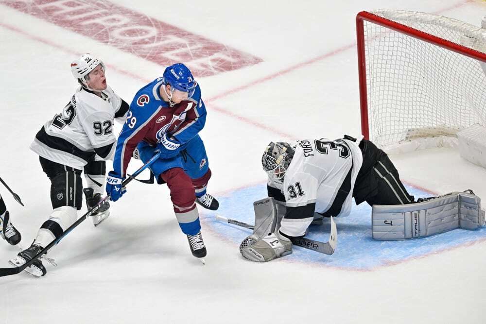 TheSGPNetwork's tweet image. NHL Goal Scorer Parlay For Sunday (May 3rd): NHL Predictions - @jefffoxwriter dials up another winning parlay for tomorrow!

sg.pn/4w3TThg 

#avalanche #lightning