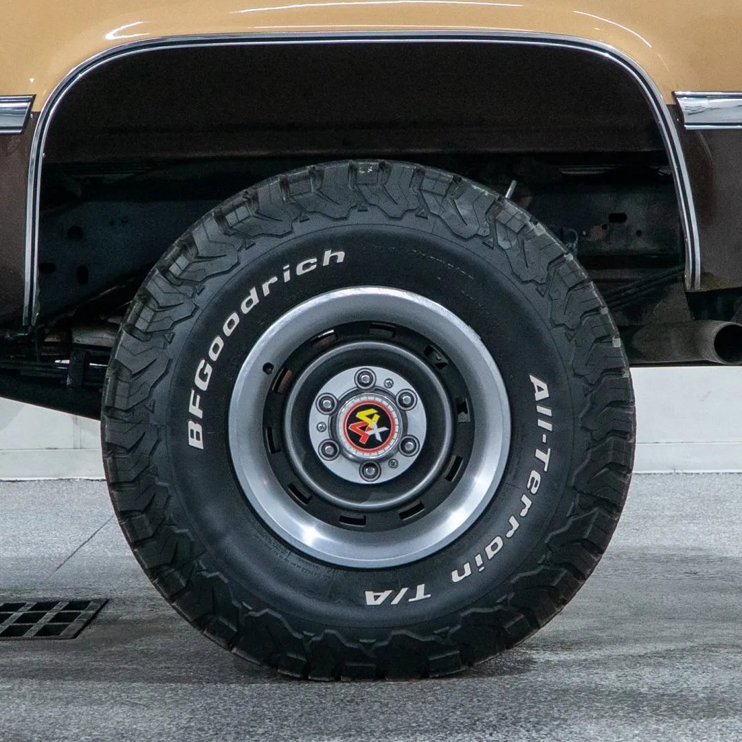 Bring a Trailer tweet media