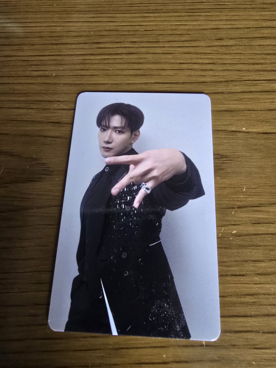[交換希望]
譲》》 Junk
求》》Junho  同じMポーズ 

宜しくお願い致します🩷💛