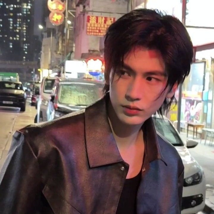 ‎ ‎ ‎ًleehan pics tweet media