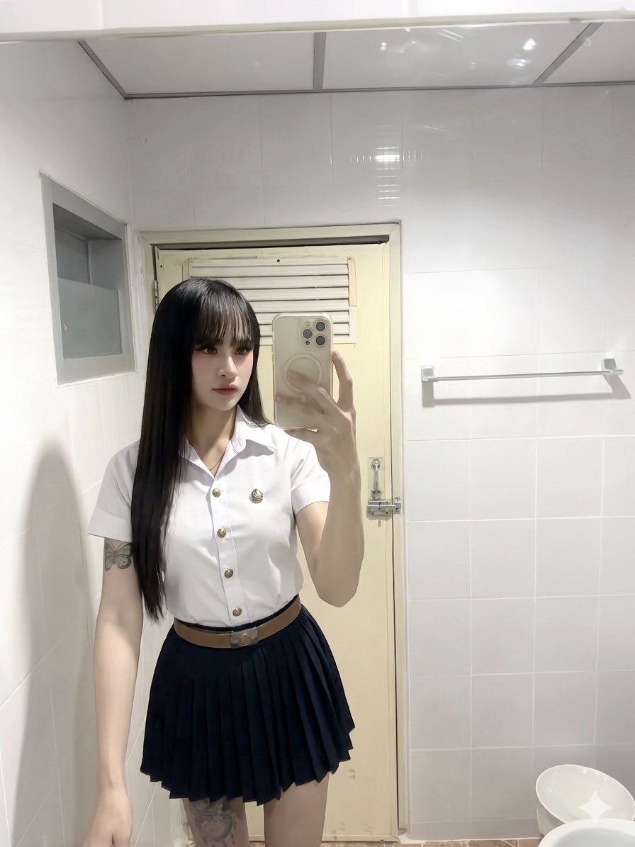 มี มี่ สาวสองมีงู (หลัก) tweet media