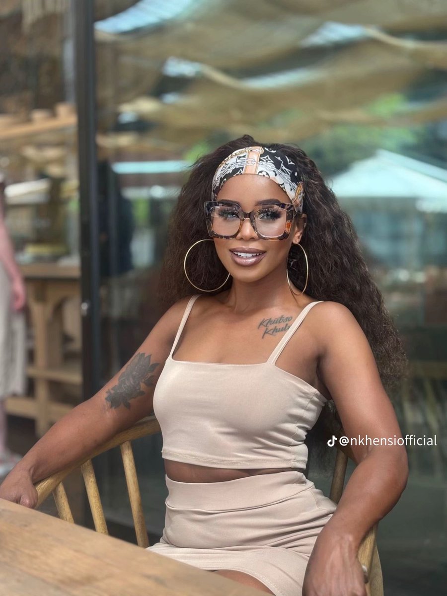 NKHENSI tweet media