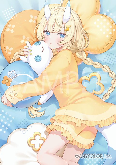 「にじさんじおやすみスクラッチ」にて、「蝸堂みかる様」のクリアポスター等のグッズイラストを担当させて頂いてます。
よろしくお願いします♫🐌✨ 3/4 