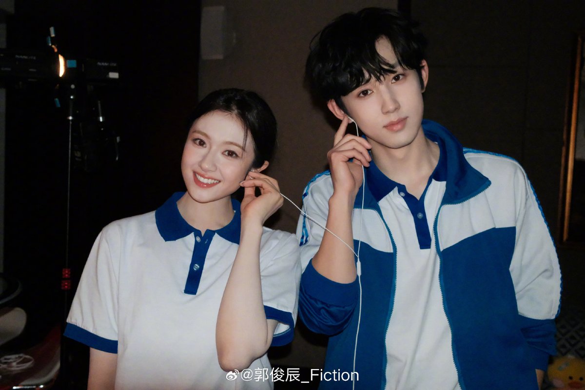 Li Landi 李兰迪 • Xia Zi tweet media