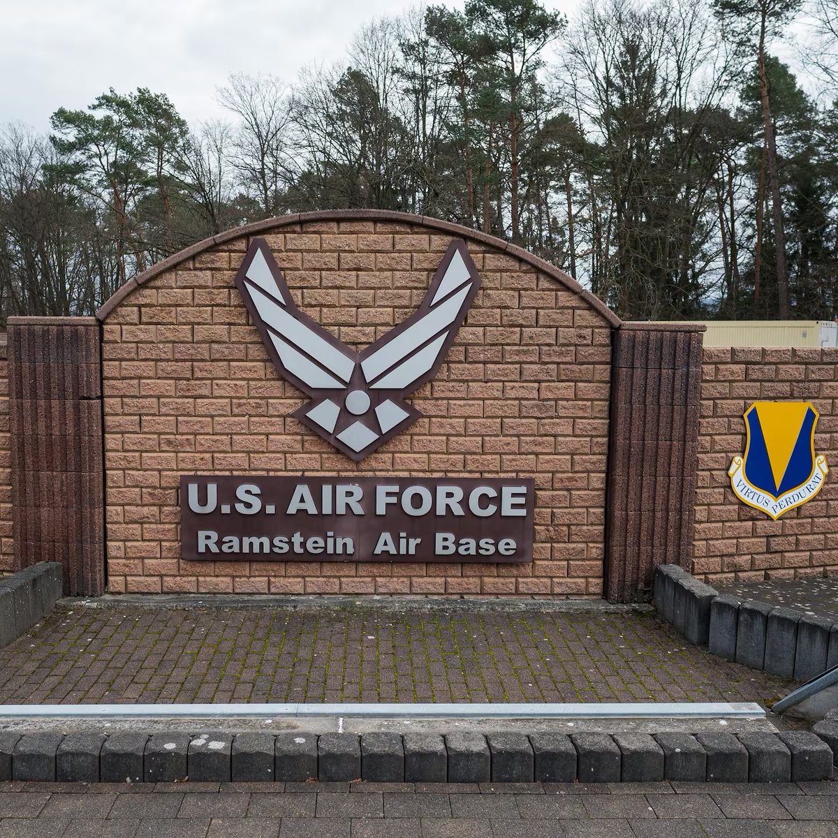 Kernrauschen's tweet image. Am i a joke to you? #Ramstein
 @nicksortor 🤦‍♂️

#Iran #MiddleEast #Drones #US #Germany #Ideocracy