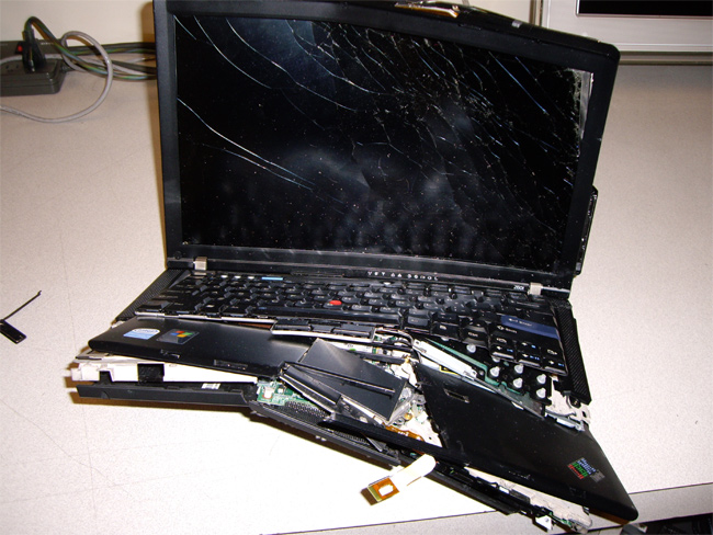 Cynniecall's tweet photo. seeing prototype got sad https://t.co/QIpBOu0S8P