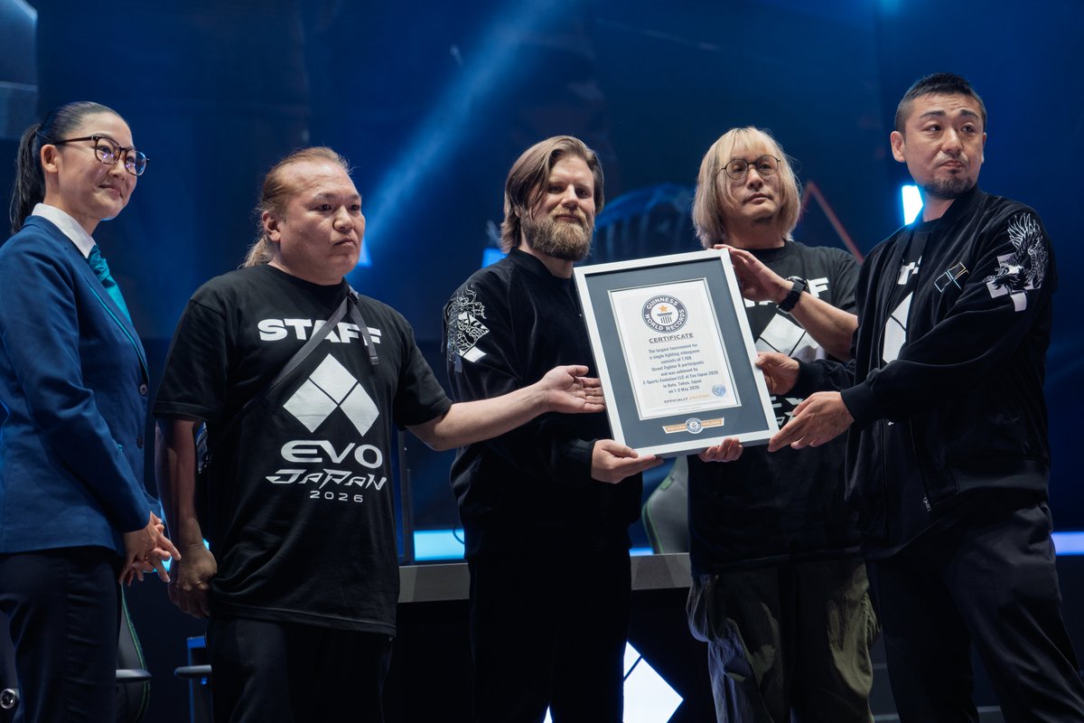 Evo tweet media