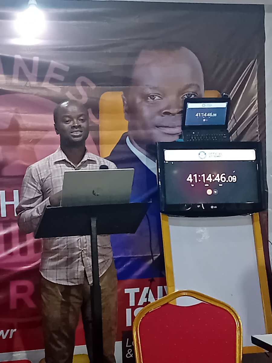 TheTaiwoIsola's tweet image. Share this with whoever is just opening their eyes this morning. This deserves to be seen.
 
#LongestLeadershipLesson #GuinnessWorldRecord #TaiwoIsola #Osogbo
#LeadershipMarathon