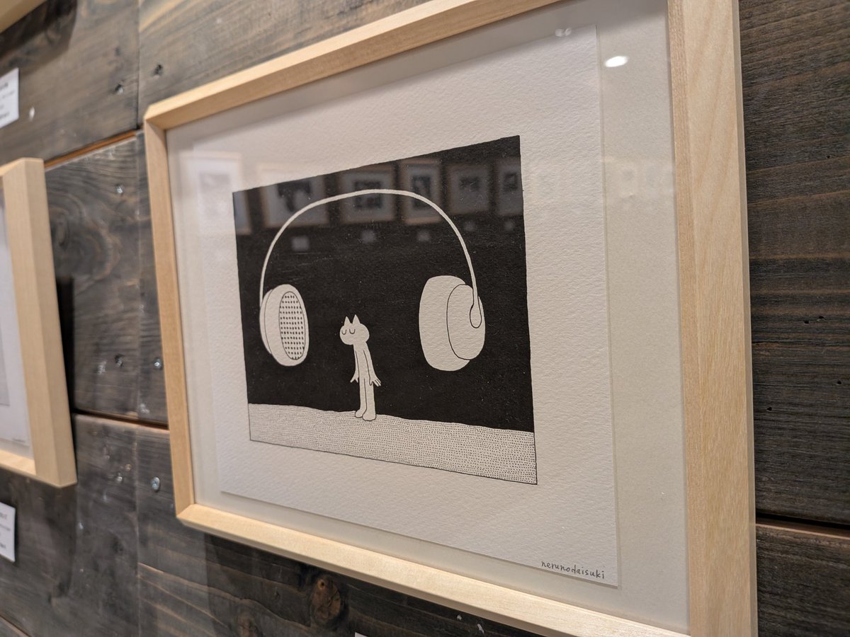 今日は中島がお店番の日 初企画した本展示もあと2日！ 先日ポストした