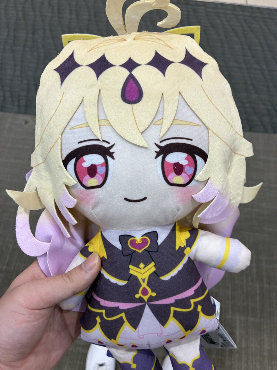 aruka0807's tweet photo. アルカナシャドウのぬいぐるみ2500円で取れて嬉しい！ https://t.co/MzjGE6MFfZ