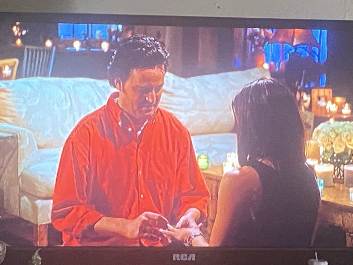 AndreaAzofeifaR's tweet photo. Como siempre a moco tendido 😪… llorando más por este bendito capítulo…. 🥲#friends #HBO #teamFriends .. https://t.co/RbzlCRt0VV