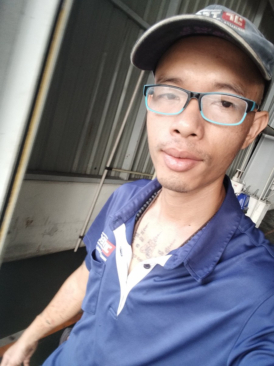 Prem0625351's tweet photo. หิวอะไรที่ไม่ใช่ข้าว  🤔
อ้อ  เบียร์เย็นๆไง🤣 https://t.co/0RMtIkHVbw