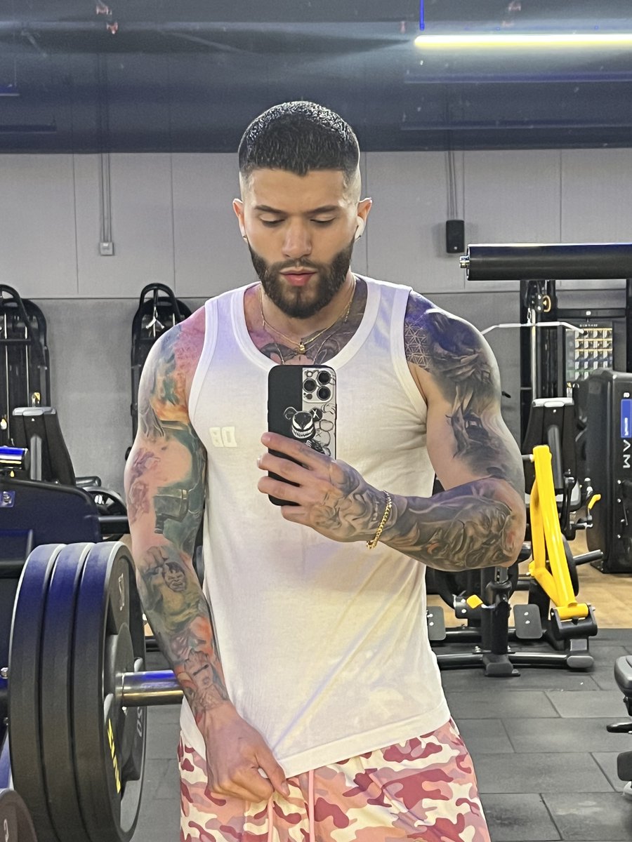 Frank1Farrell's tweet photo. Come see me live right now @Stripchat 👉 https://t.co/BlWuADLvYm #stripchat #stripchatlive https://t.co/Y8sEha1Ixm