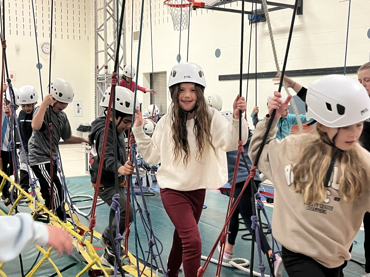 St. Stephen School tweet media