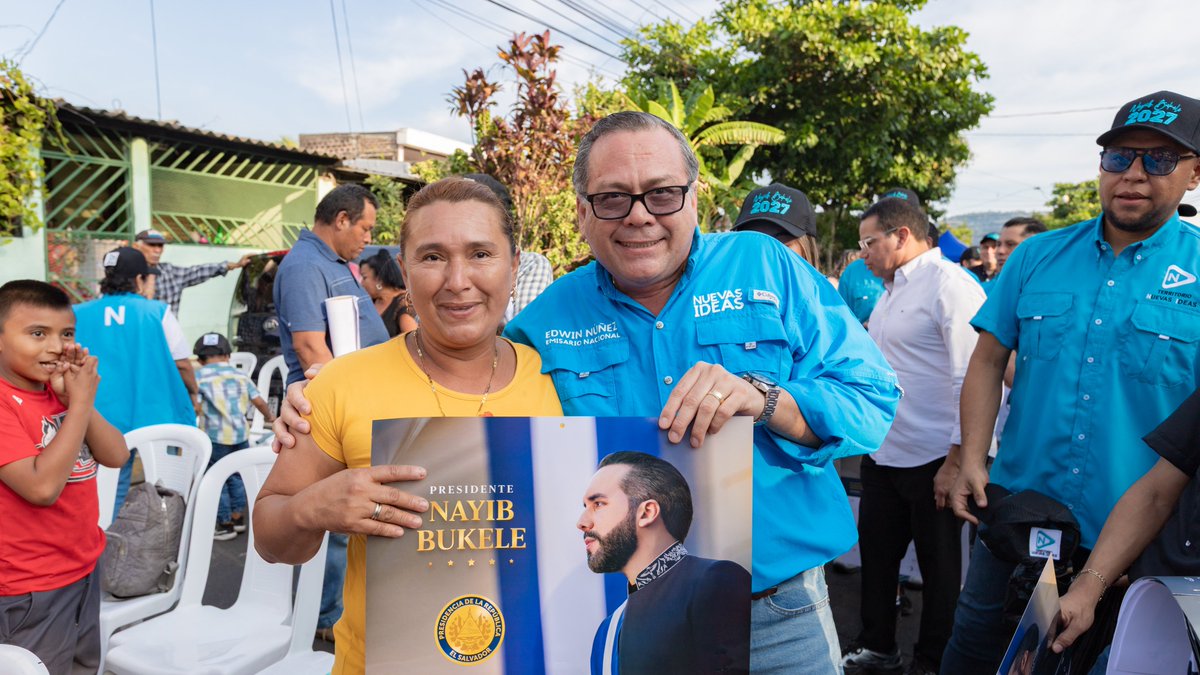 territorio_ni's tweet photo. Esta tarde en una jornada llena de alegría y gratitud el Emisario Nacional de Nuevas ideas @edwinnunez, junto al Diputado @WalterAlemanSV, celebraron el día de la madre  en especial a las madrecitas de la Libertad Este. 🤱🏼🩵 https://t.co/SrdXI0PUNu