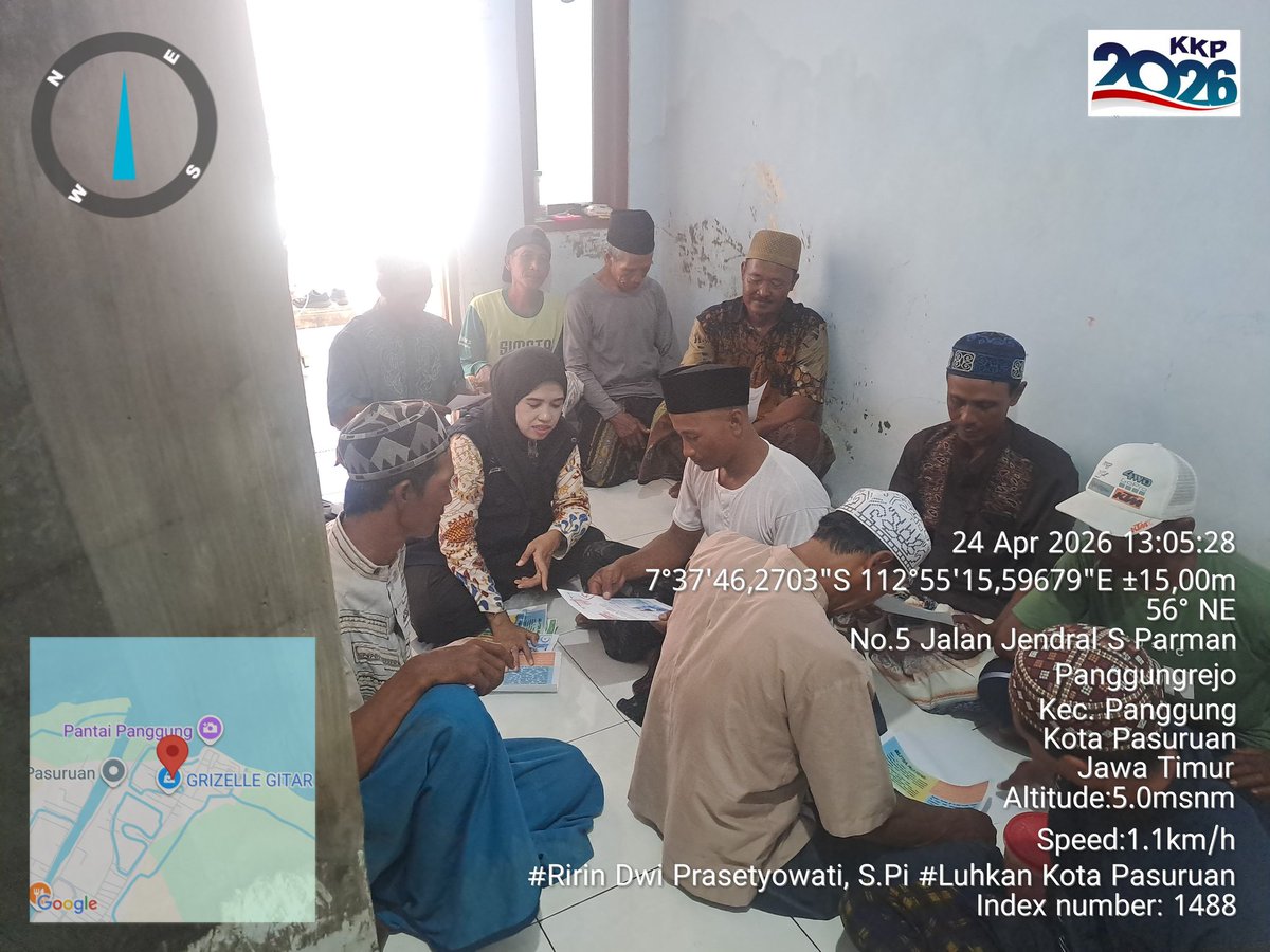 ririn_pi's tweet photo. Jum'at (24/04/26) Ririn Dwi P, S.Pi,Luhkan Kota Pasuruan, Fasilitasi Akses Informasi Program Prioritas KP materi Leafleat : CPIB (Cara Penanganan Ikan diatas Kapal yang Baik) pada KUB Cahaya Nelayan
#GiatLuhkanSatminkalBWI 
@bppsdm_puslatkp
@bppsdm_bp3bwi
#bppsdm_kp 
#luhlapor https://t.co/W0wMg8EeJt