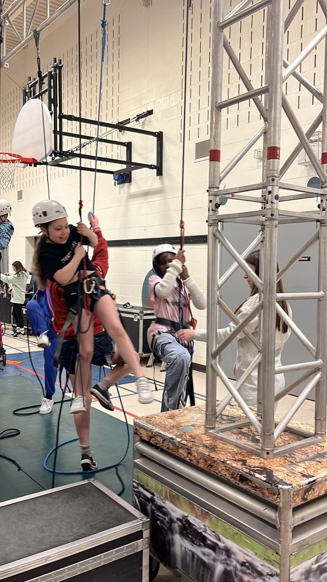 St. Stephen School tweet media