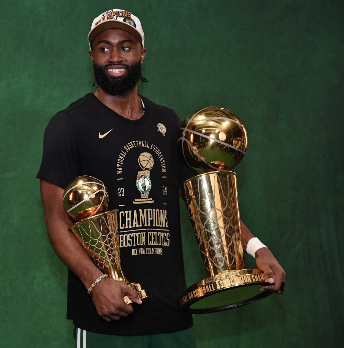 CelticsUnite tweet media