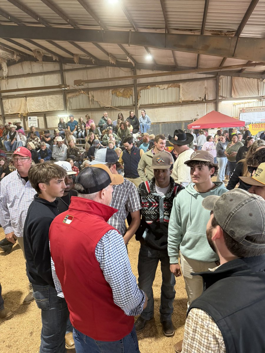 WhatleyNC's tweet photo. Rodeo Night!  Had a blast at the fourth annual All Pro Rodeo in Alexander County. Congratulations to Kent Herman and the team at H&amp;H Arena for hosting an amazing event. https://t.co/7ncGclFY6s