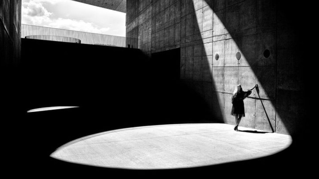 Debes perdonar la versión que fuiste cuando no supiste manejar lo que estabas pasando.

🖋️Leído por ahí 
📷web