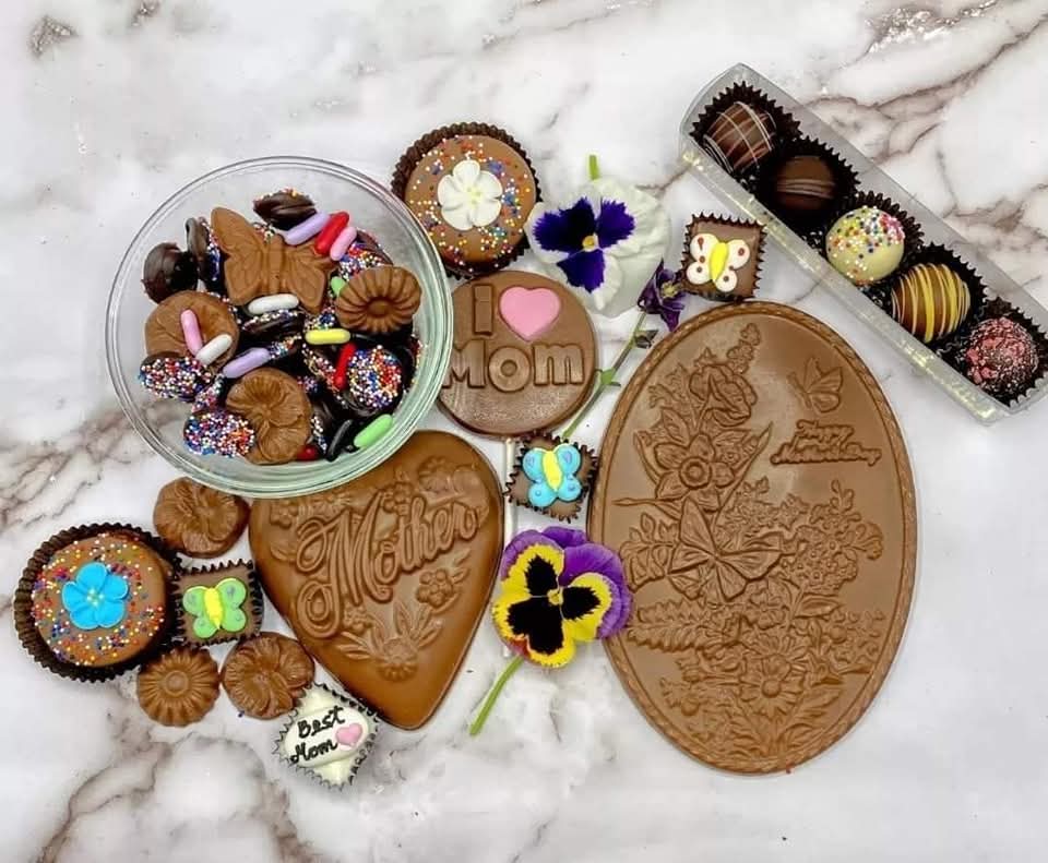 _SweetJennys's tweet image. Mother's Day is coming up soon! 
💐🍫❤️🫂
#mothersdaygift #mothersday