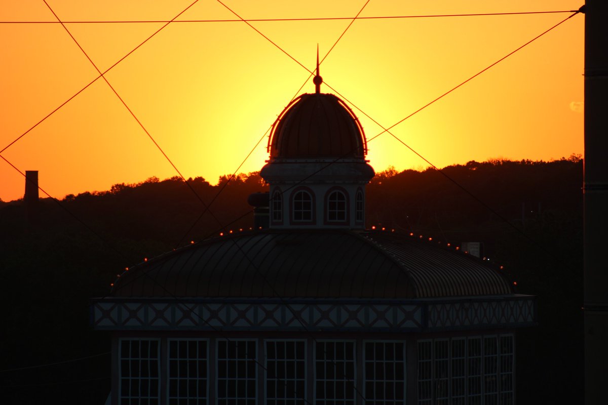 ToddOKeefe1's tweet image. More Kansas City at dusk.  #Photo