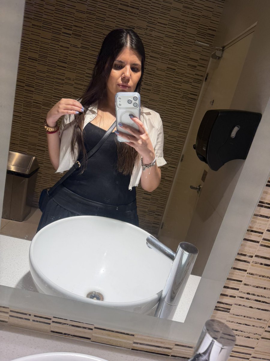 DANIELA ®️ tweet media