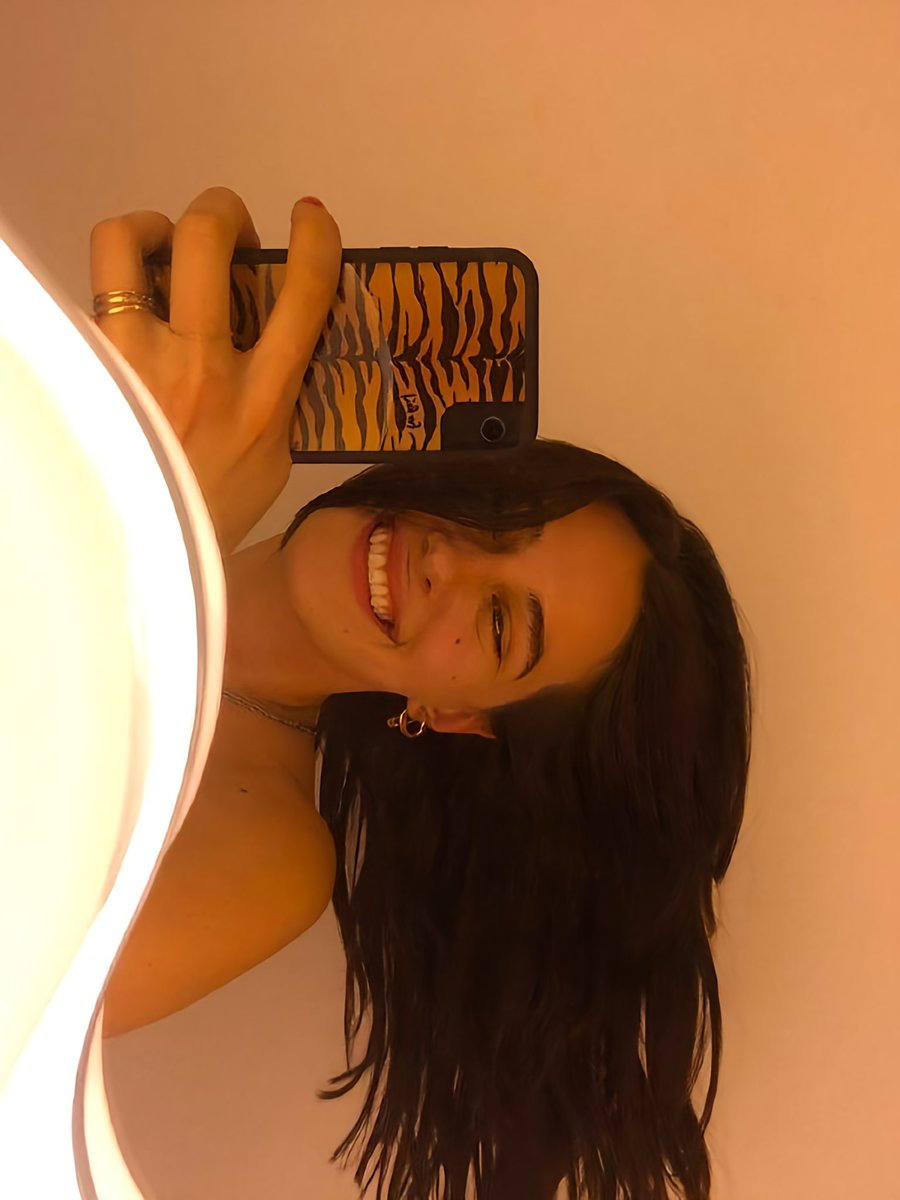 𝑎𝑚𝑒𝑙𝑖𝑎. tweet media