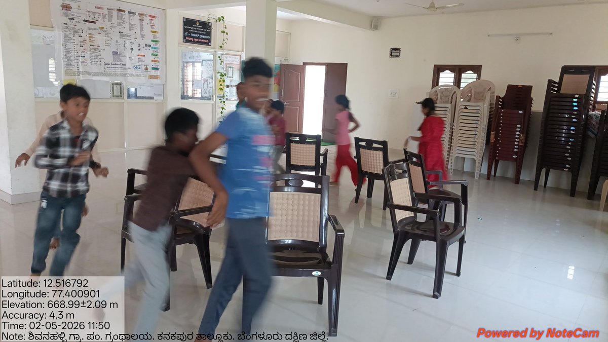chethu_cha15598's tweet photo. Musical chair activities.🪑💺
#rurallibrary #publiclibrary 
@readingkafka @cmcaindia https://t.co/c4VCuCoxFb