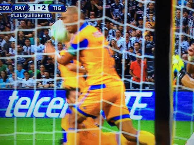52Echeverria's tweet photo. @pacochaconmx @TigresOficial @Chivas Justo por eso eres y serás de los árbitros más malos de México https://t.co/sGgEixI6hJ