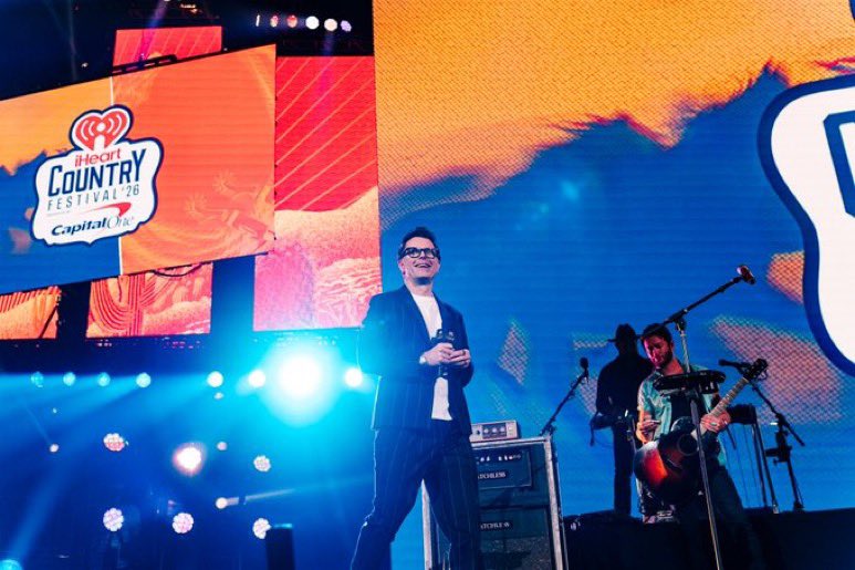 Bobby Bones tweet media
