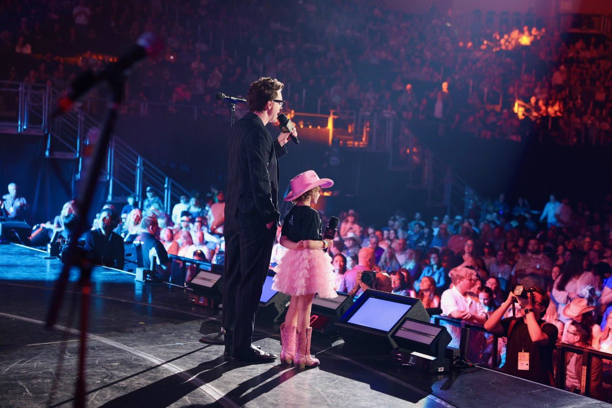 Bobby Bones tweet media