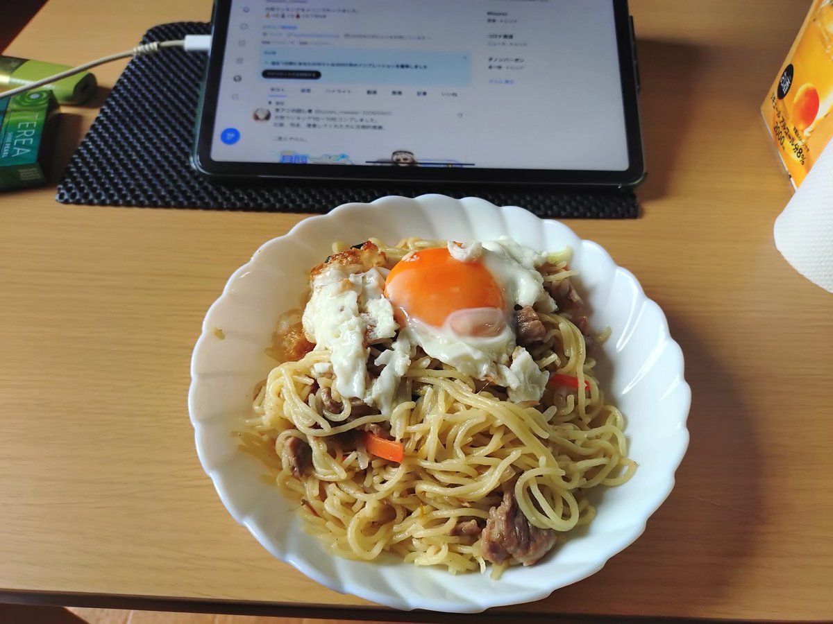 なべ tweet media